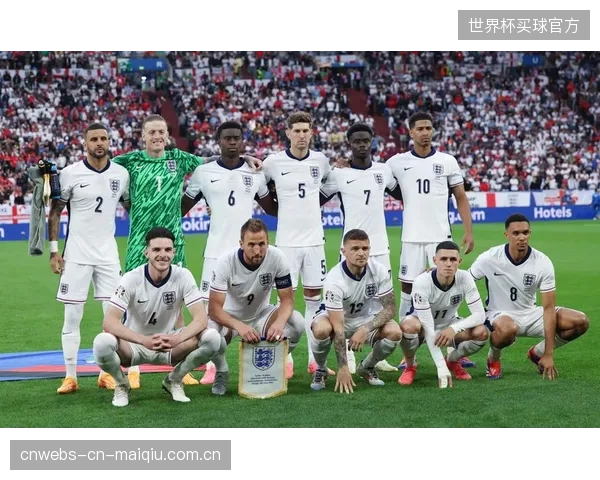 图赫尔为英格兰注入了严谨的战术纪律,球队防守稳定性得到显著提升。 图赫尔为英格兰注入了严谨的战术纪律,球队防守稳定性得到显著提升。